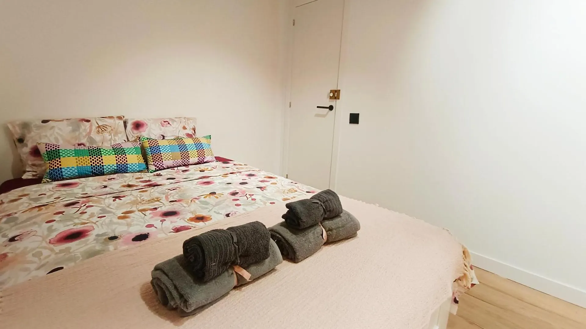 Vandrarhem Private Rooms In Born Barcelona