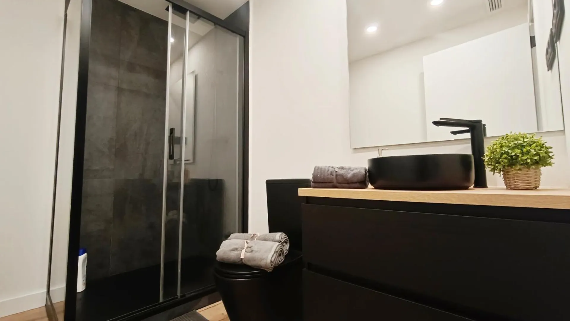 Vandrarhem Private Rooms In Born Barcelona Spanien