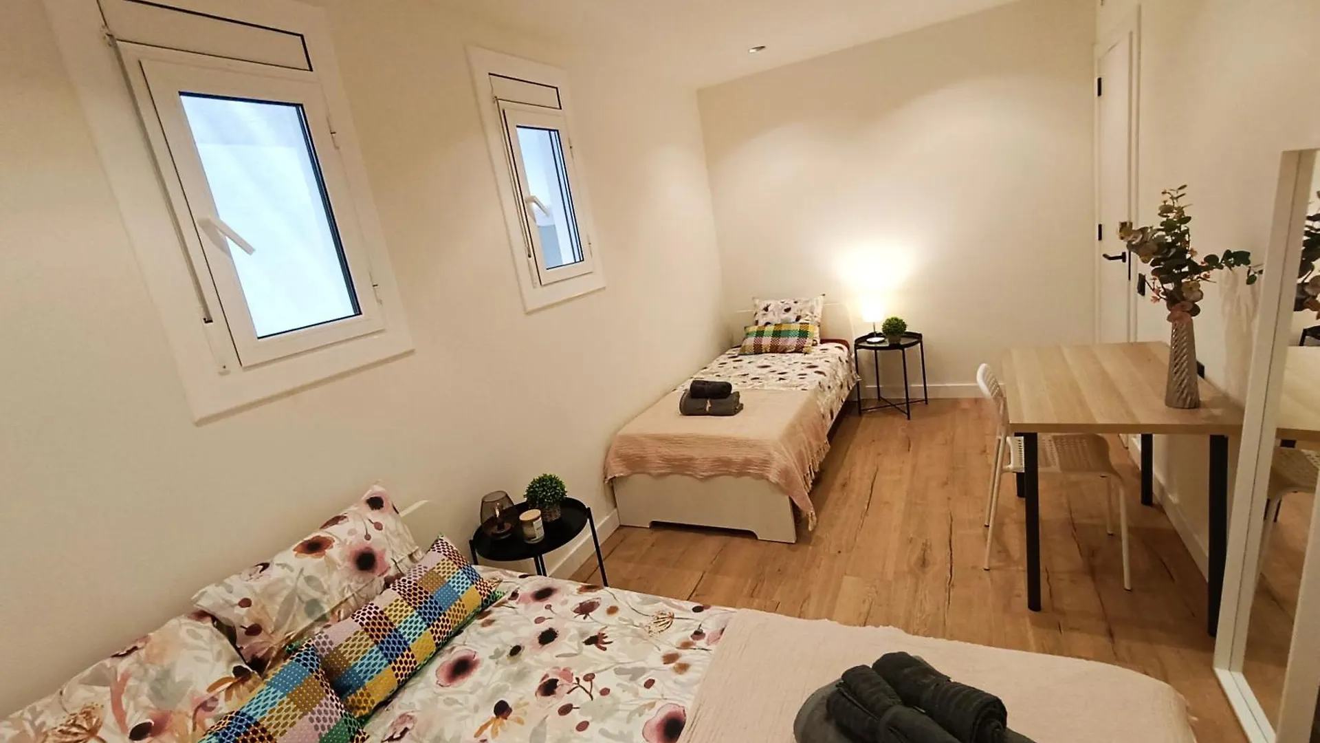 Vandrarhem Private Rooms In Born Barcelona Spanien
